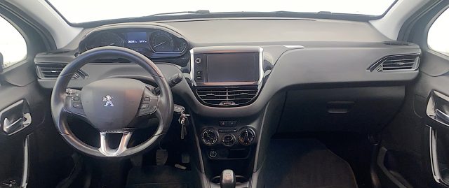 PEUGEOT 208 usata, con Kit antipanne