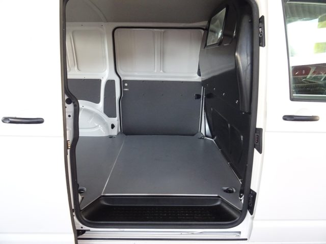 VOLKSWAGEN Transporter usata, con Controllo trazione