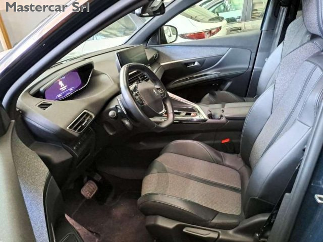 PEUGEOT 5008 usata, con Airbag Passeggero