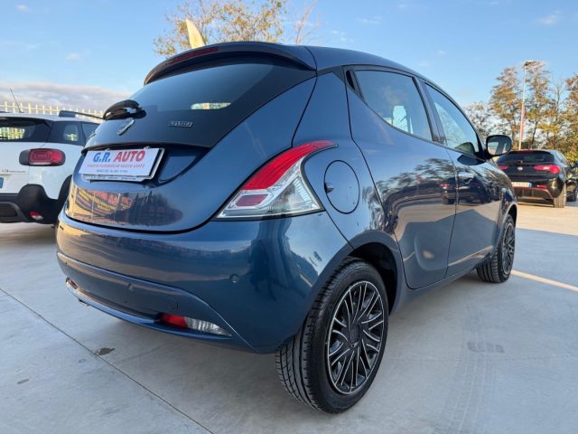 LANCIA Ypsilon usata, con ESP