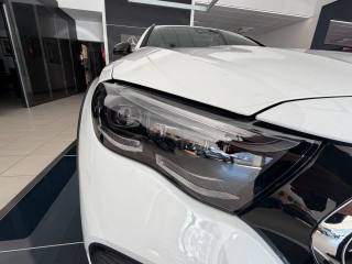 MERCEDES-BENZ E 220 usata, con Regolazione elettrica sedili
