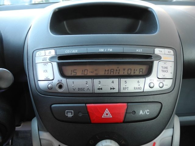 TOYOTA Aygo usata 18