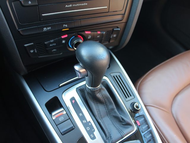 AUDI A4 usata, con Specchietti laterali elettrici