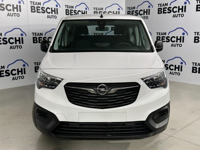 OPEL Combo usata, con Airbag