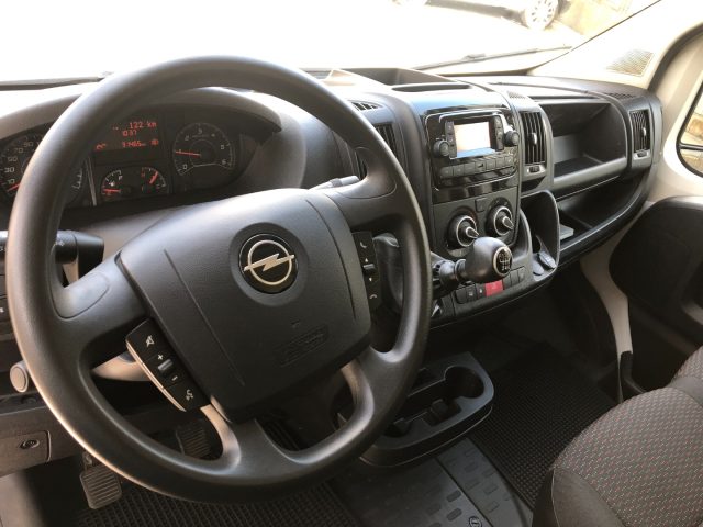 OPEL Movano usata, con Sensori di parcheggio posteriori