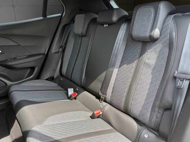 PEUGEOT 2008 usata, con Sensore di pioggia
