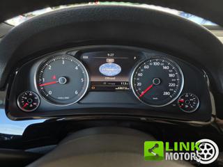 VOLKSWAGEN Touareg usata, con Cruise Control