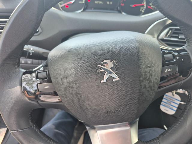 PEUGEOT 308 usata, con Fendinebbia
