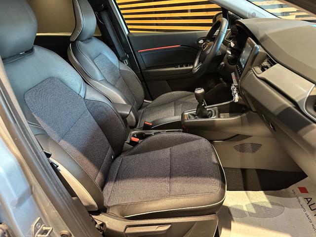 RENAULT Captur usata, con Park Distance Control