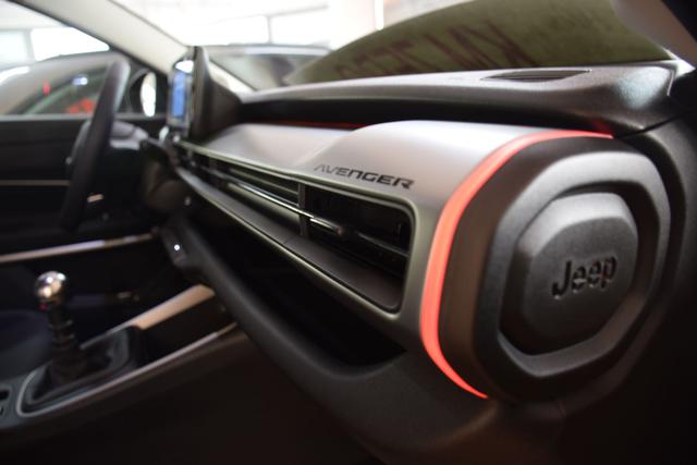 JEEP Avenger usata, con Park Distance Control