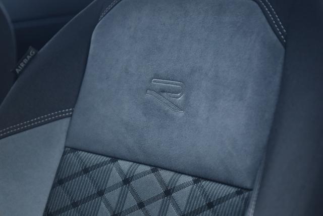 VOLKSWAGEN Taigo usata, con Autoradio