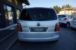 VOLKSWAGEN Touran usata, con Autoradio