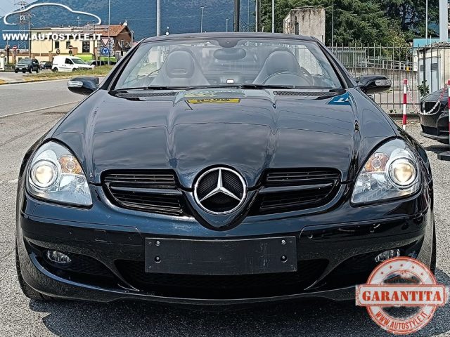 MERCEDES-BENZ SLK 200 usata, con Sensori di parcheggio posteriori