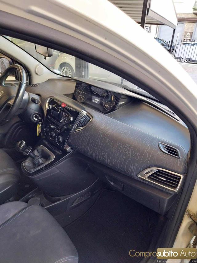 LANCIA Ypsilon usata 12