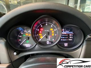 PORSCHE Macan usata, con Boardcomputer