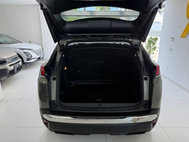 PEUGEOT 3008 usata, con Cerchi in lega