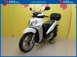 YAMAHA Xenter 150 usata 1