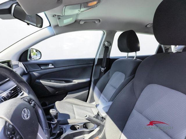 HYUNDAI Tucson usata 9