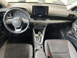 TOYOTA Yaris usata, con Sedile posteriore sdoppiato