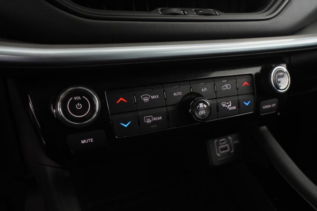 JEEP Compass usata 11