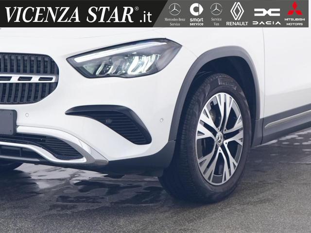 MERCEDES-BENZ GLA 180 usata, con Airbag