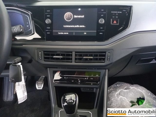 VOLKSWAGEN Taigo usata, con Fari LED