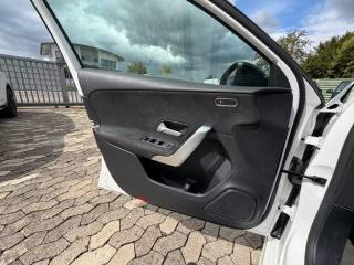 MERCEDES-BENZ A 180 usata, con Chiusura centralizzata