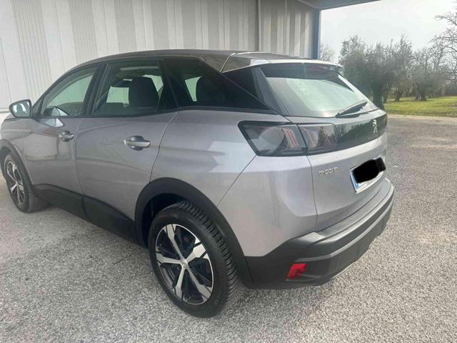 PEUGEOT 3008 usata, con Boardcomputer