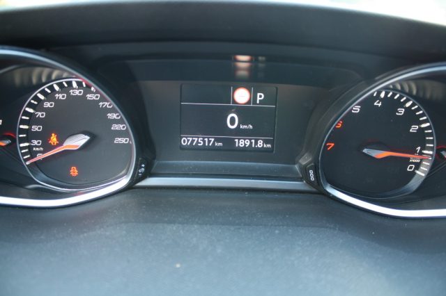 PEUGEOT 308 usata, con Cruise Control