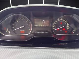 PEUGEOT 2008 usata, con Cruise Control