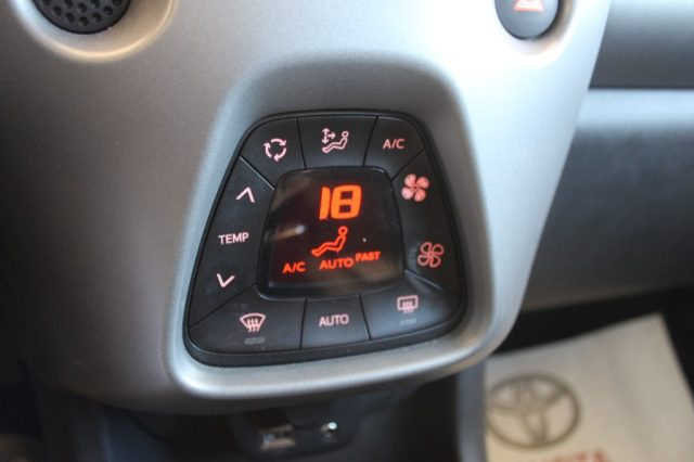 TOYOTA Aygo usata 18