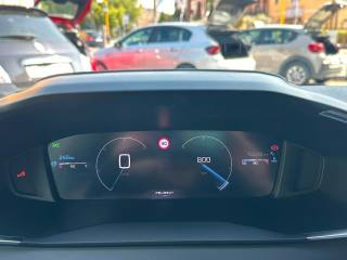 PEUGEOT 208 usata, con USB
