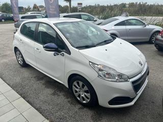 PEUGEOT 208 usata, con Autoradio