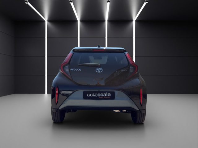 TOYOTA Aygo X usata, con Antifurto