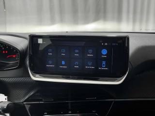 PEUGEOT 2008 usata, con Sensori di parcheggio posteriori