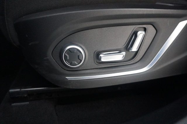 OTHERS-ANDERE OTHERS-ANDERE usata, con Sedili riscaldati