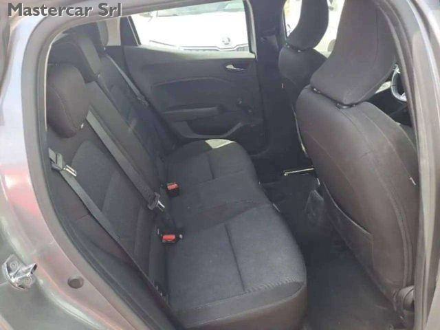 RENAULT Clio usata, con Autoradio