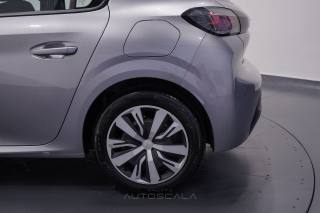 PEUGEOT 208 usata, con Sensore di luce