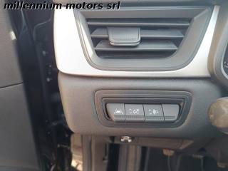 RENAULT Captur usata, con Fari LED