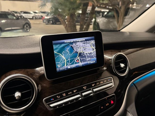 MERCEDES-BENZ V 250 usata, con Sensori di parcheggio posteriori