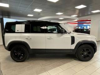 LAND ROVER Defender usata, con Fendinebbia