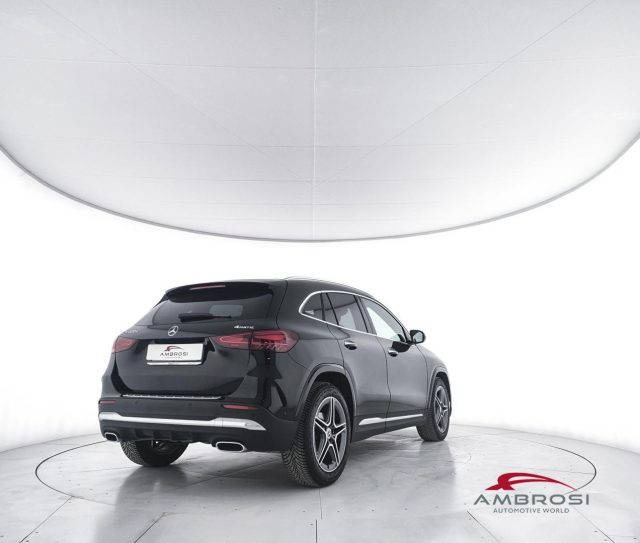 MERCEDES-BENZ GLA 200 usata 2