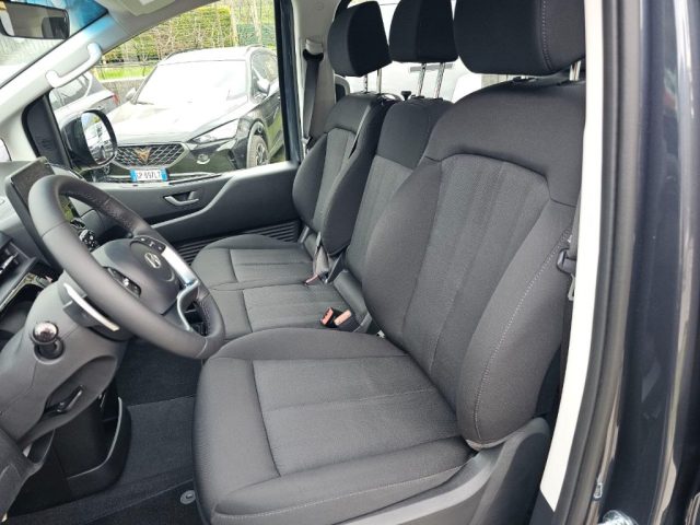 HYUNDAI Staria usata, con Volante multifunzione