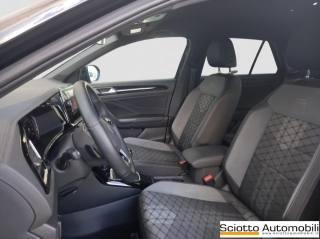 VOLKSWAGEN T-Roc usata, con Controllo trazione