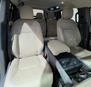 LAND ROVER Defender usata, con Controllo automatico clima