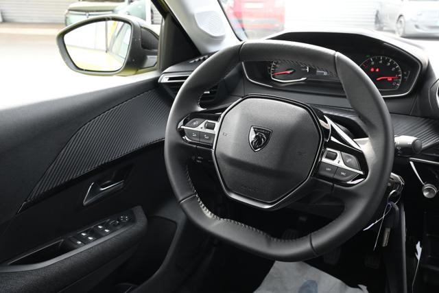 PEUGEOT 208 usata, con Sedile posteriore sdoppiato