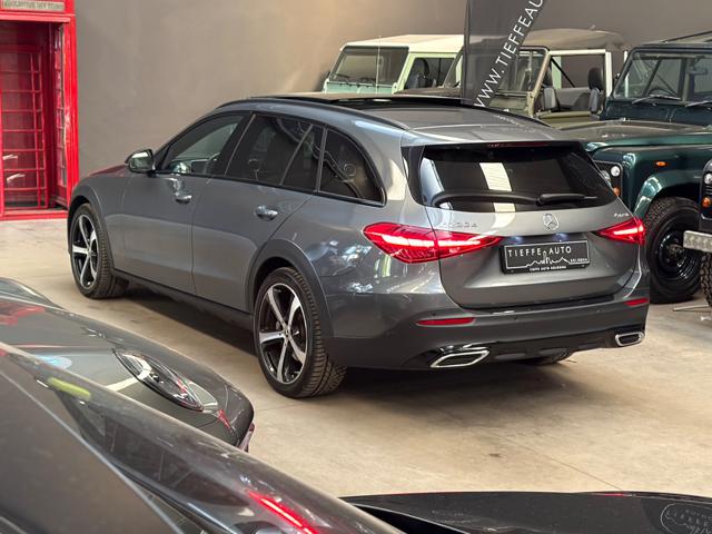 MERCEDES-BENZ C 220 usata, con Autoradio