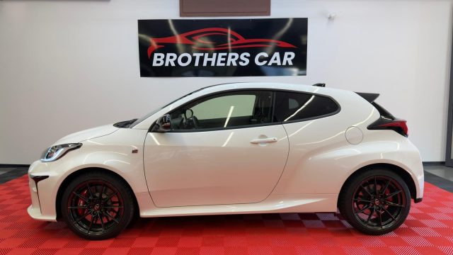 TOYOTA Yaris usata, con Alzacristalli elettrici