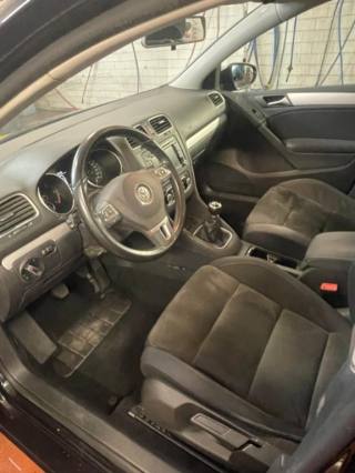 VOLKSWAGEN Golf usata, con Autoradio