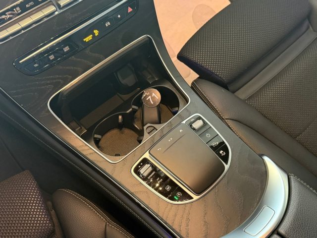 MERCEDES-BENZ GLC 300 usata, con Servosterzo